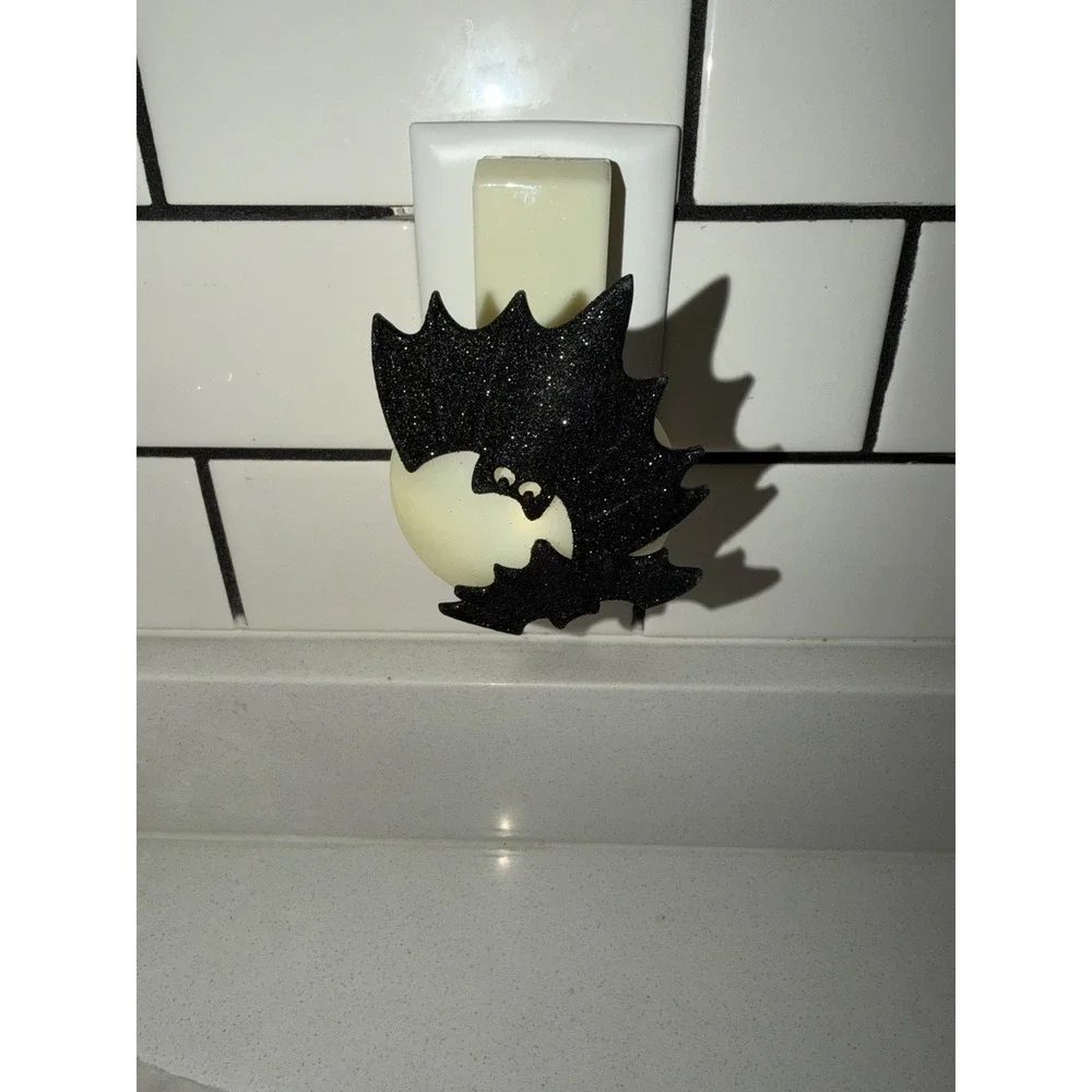Bath Body Works Wallflower Plug In Diffuser Bats Moon